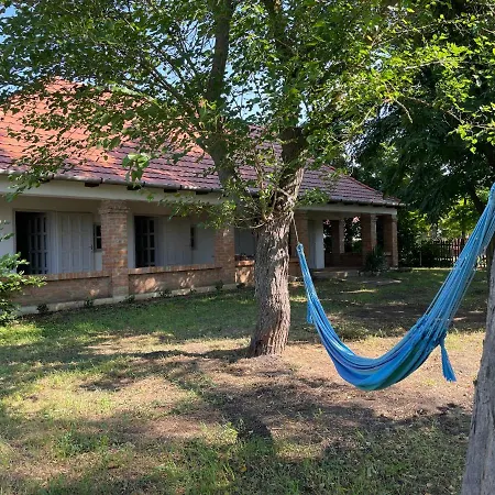 Nyaraló Chez Sari